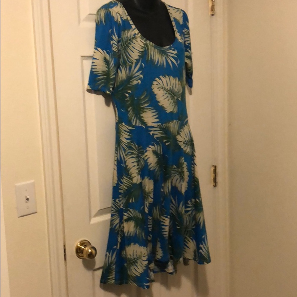 Lularoe Nicole in blue/green/white palm print